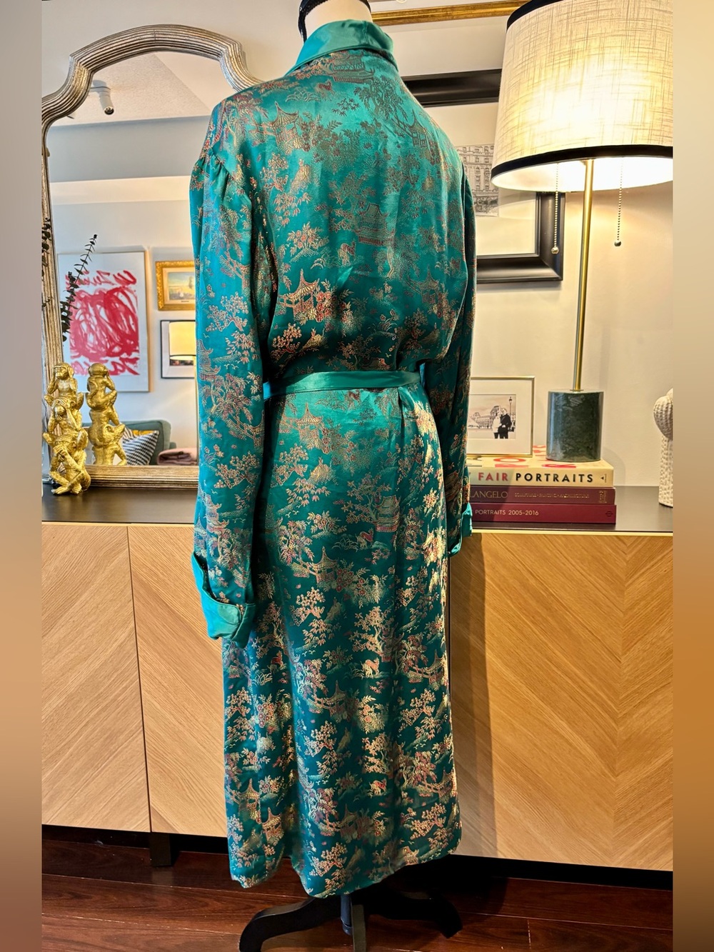 Beautiful Vintage Satin Chinese Robe 👘 - Picture 6 of 14